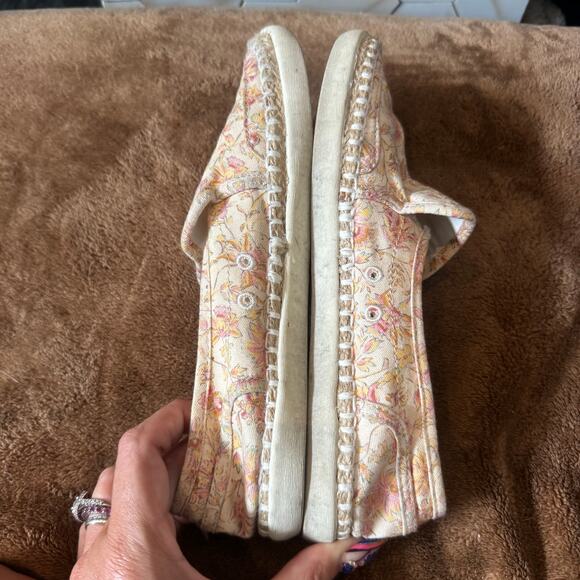 Billabong Women’s Floral Paisley Pink/White Loafers Size 8 Casual Slip On Beach - Picture 6 of 8